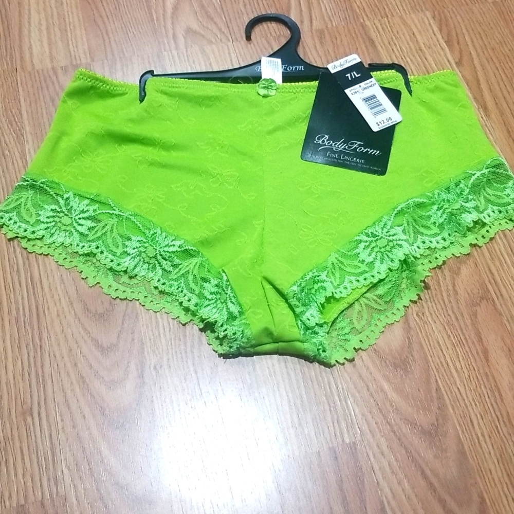 NWT BODY FORM PANTIES